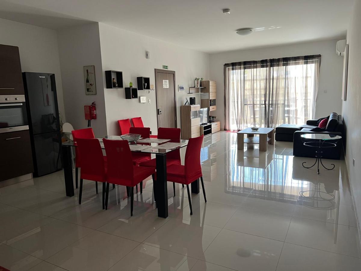 Ferienwohnung Claire'S Court Marsaxlokk Exterior foto