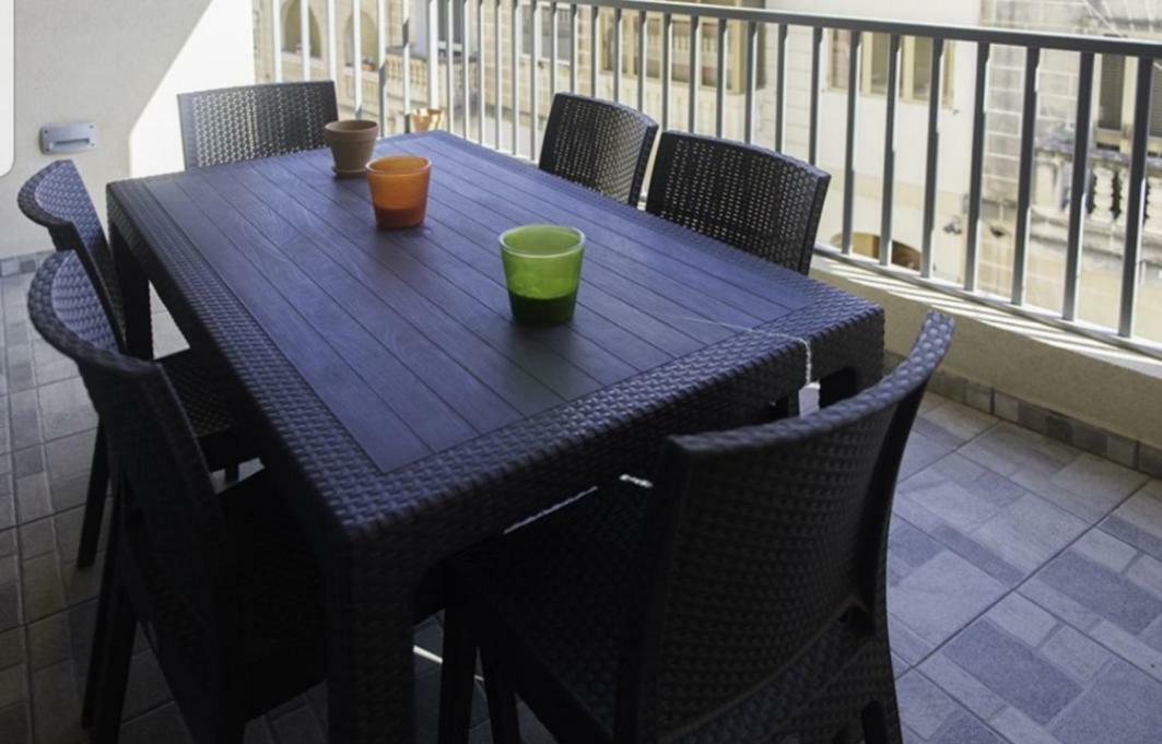 Ferienwohnung Claire'S Court Marsaxlokk Exterior foto